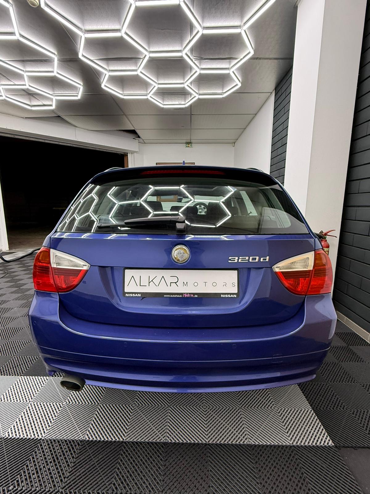 BMW Série 3 – 320d Toit ouvrant 177 ch