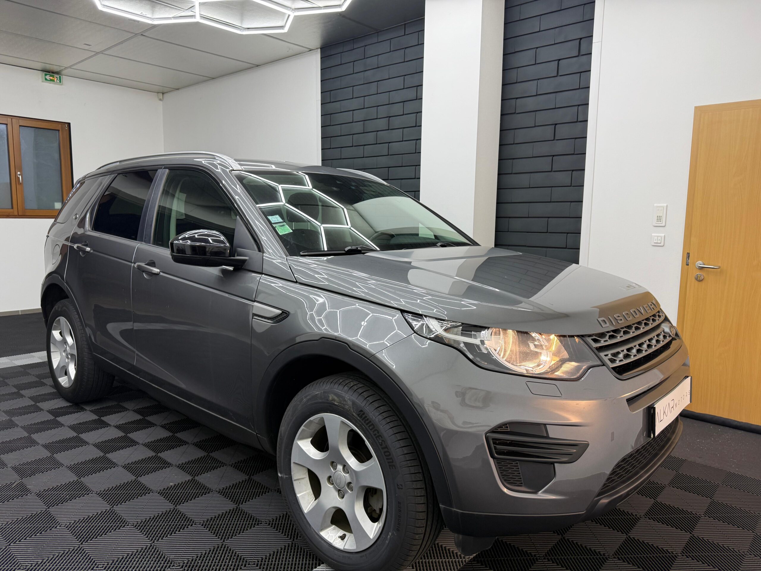 Land Rover Discovery Sport 2.0 eD4 150 ch 2WD Business Mark II – 2017