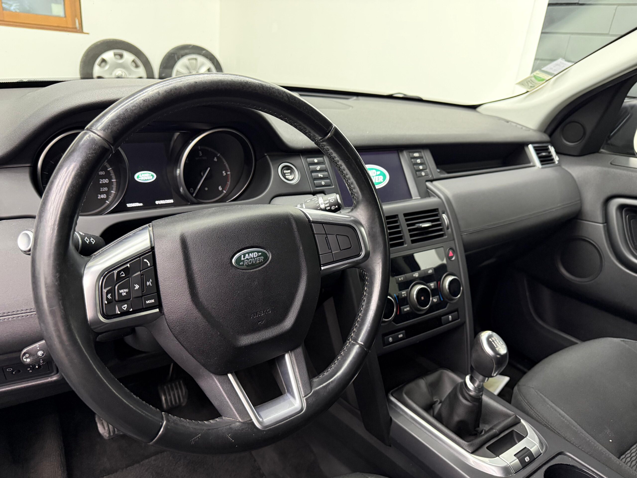 Land Rover Discovery Sport 2.0 eD4 150 ch 2WD Business Mark II – 2017