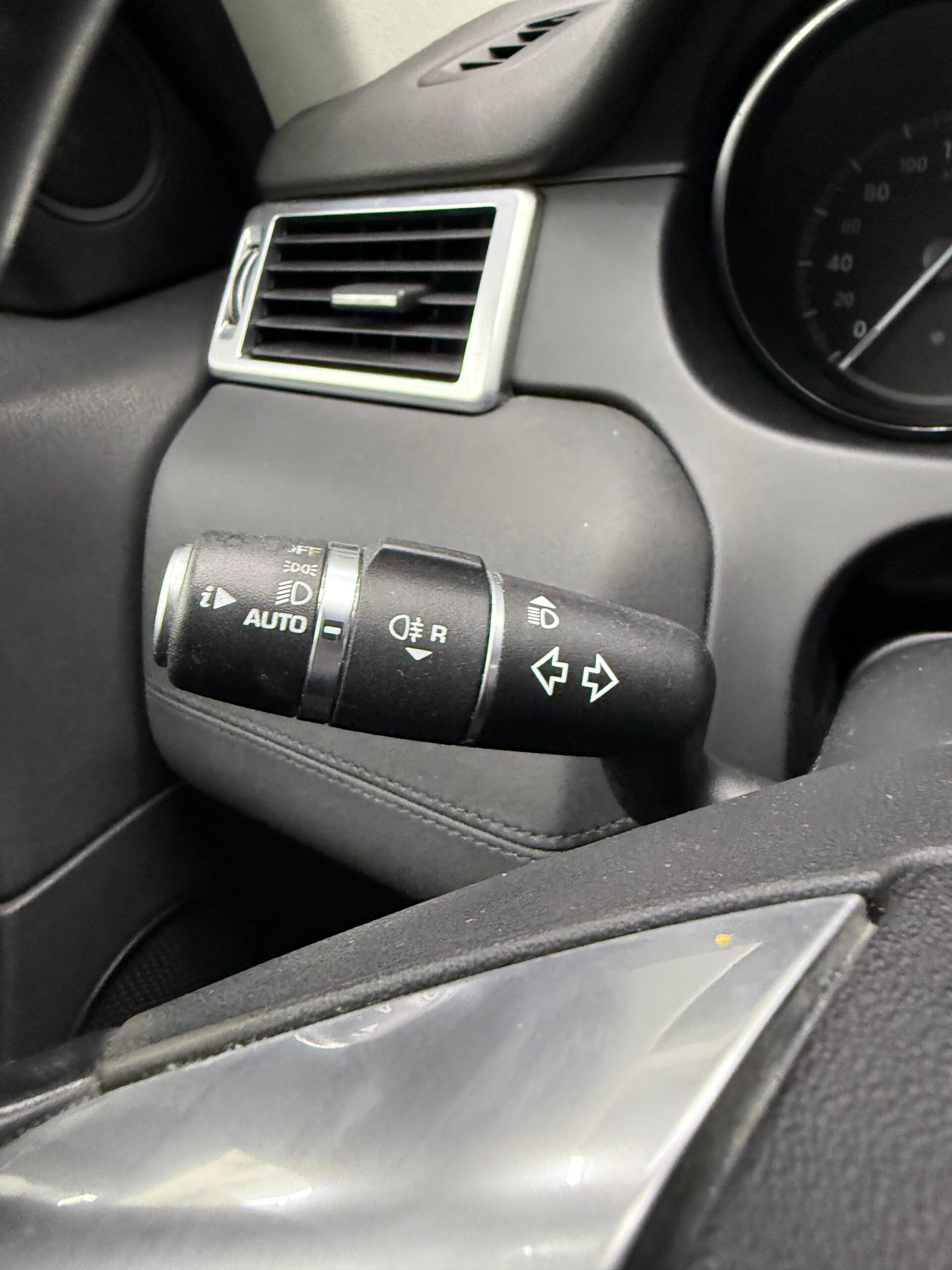 Land Rover Discovery Sport 2.0 eD4 150 ch 2WD Business Mark II – 2017