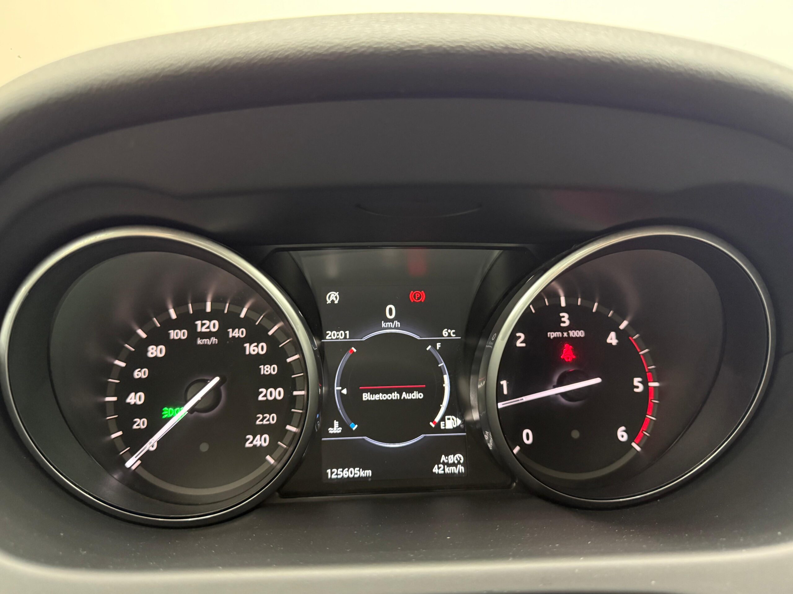 Land Rover Discovery Sport 2.0 eD4 150 ch 2WD Business Mark II – 2017