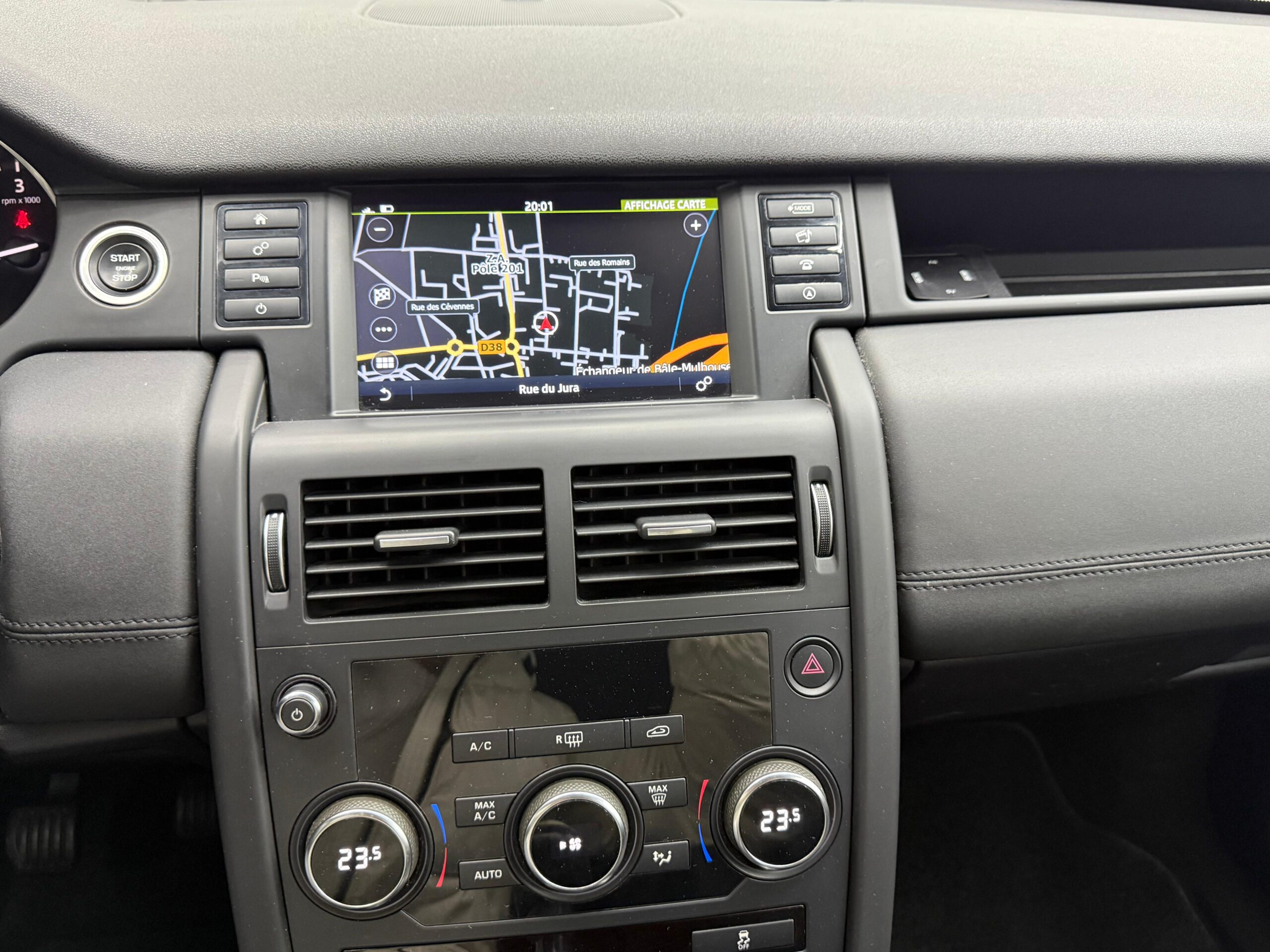 Land Rover Discovery Sport 2.0 eD4 150 ch 2WD Business Mark II – 2017