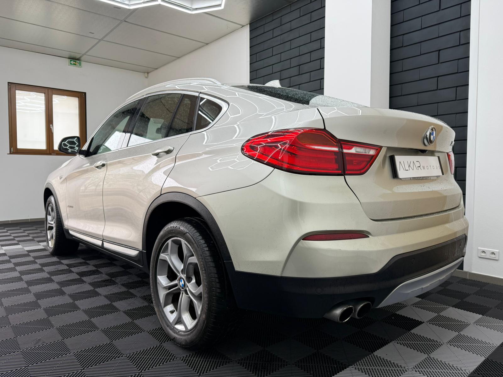 BMW X4 xDrive30dA 258ch xLine – Suivi complet – Configuration élégante
