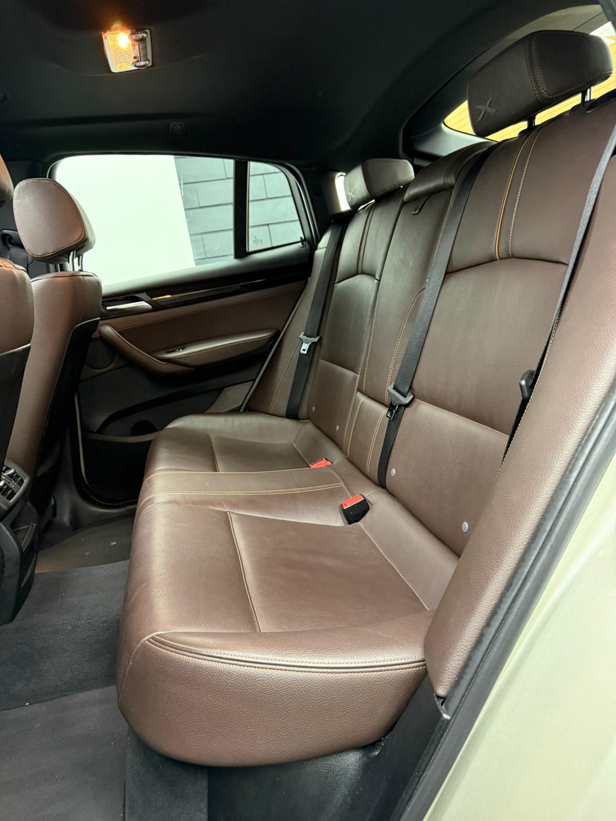 BMW X4 xDrive30dA 258ch xLine – Suivi complet – Configuration élégante